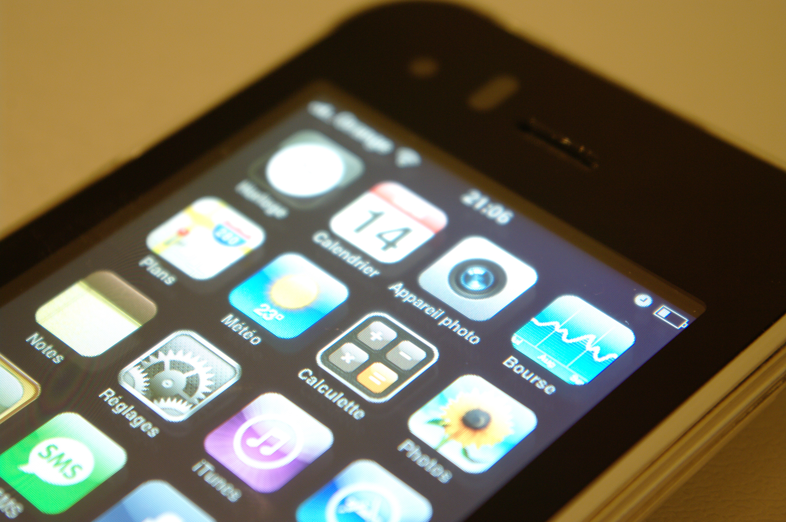 Tips for Saving Money on Your Cell Phone